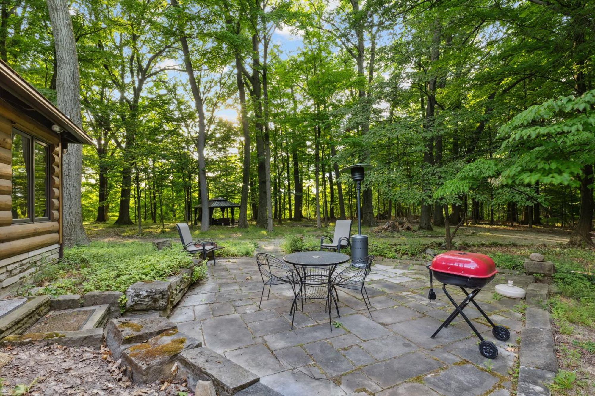 Log Cabin - Natures Oasis - Fire Pit & Gazebo Cleveland Buitenkant foto